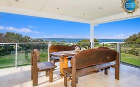 Watermans Pet Friendly 1 Min Walk To Beach